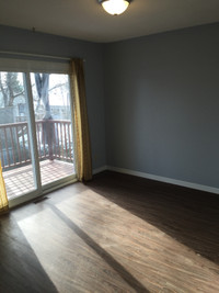 ORILLIA – Balcony bedroom for rent for Motivated student