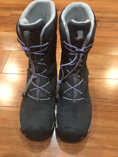 Bottes d’hiver Keen junior pointure 4. Très bon état. Prix deman, View more