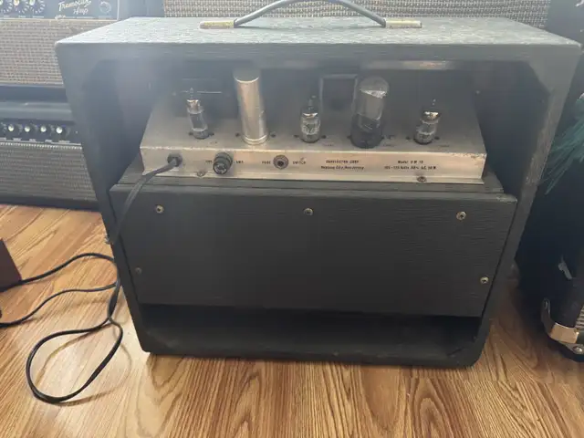 Danelectro DM10 vintage guitar amplifier in Amps & Pedals in City of Toronto - Image 3
