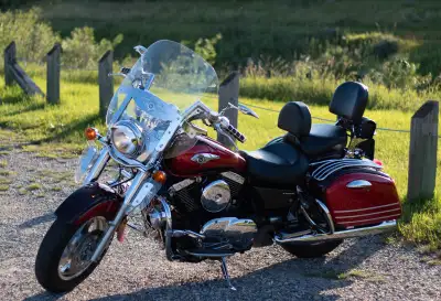 I need garage space and ride two very similar bikes. I opted to keep my Stratoliner and part with th...