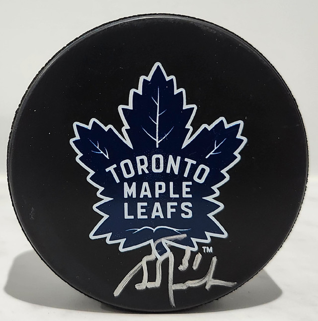 Grant fuhr autographed puck  in Arts & Collectibles in Markham / York Region