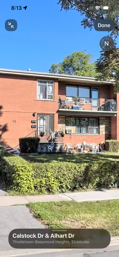 3 Bdrm apartment, high ceilings, big balcony. One car parking. $2600 Mth plus hydro. New flooring, f...
