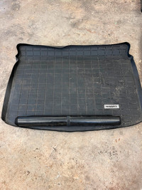 Nissan floor mats and trunk liner for sale