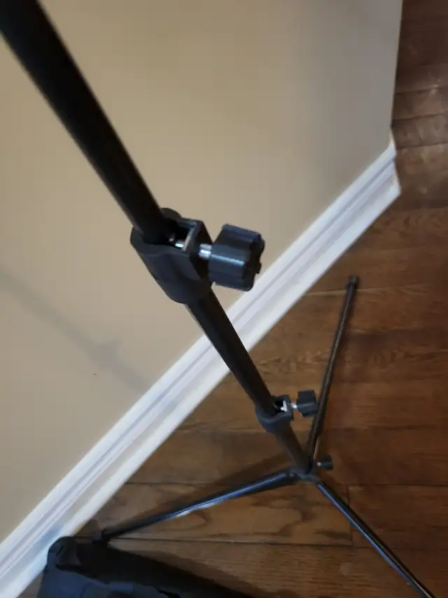 Adjustable Music Stand – Lightweight & Portable Brand New in Other in Markham / York Region - Image 6
