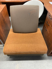 Lounge chairs / single lounge chairs $149/excellent condition