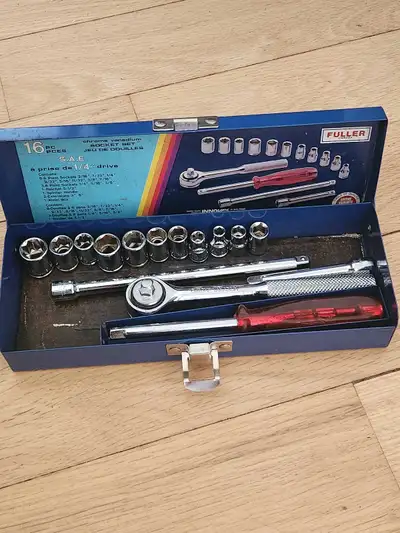 kit jeu de douilles Vintage 16 pièces entraînement 1/4, View more
