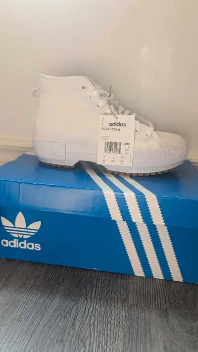 Adidas nizza trek, View more