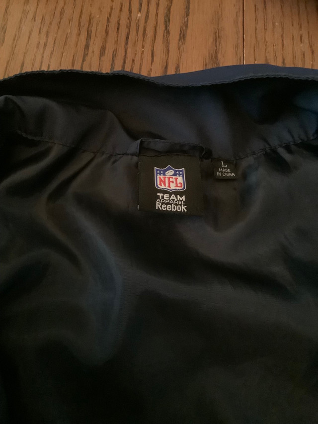 Reebok NFL New England Patriots Jacket like new size L in Men's in London - Image 4