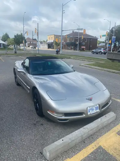 Feast your eyes on this stunning 2000 Chevrolet Corvette Convertible, boasting a powerful engine and...