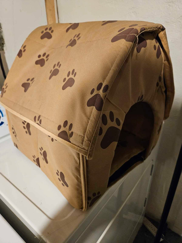 plastic dog cage med,   small indoor dog house  in Accessories in Sudbury - Image 2