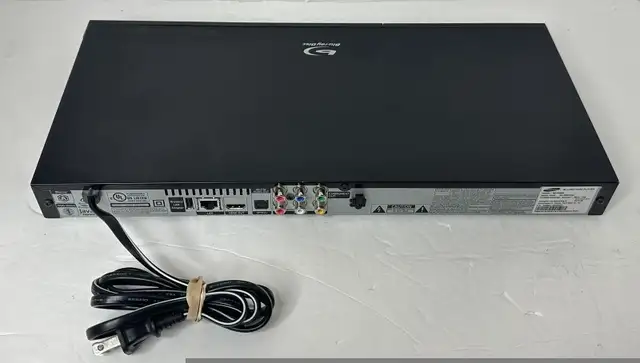 Samsung BD C5500 Media Player, Blu-ray Player, Stream Internet, in Video & TV Accessories in Saint John - Image 4