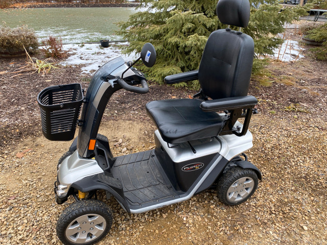 4 Wheel Scooter in Health & Special Needs in Red Deer