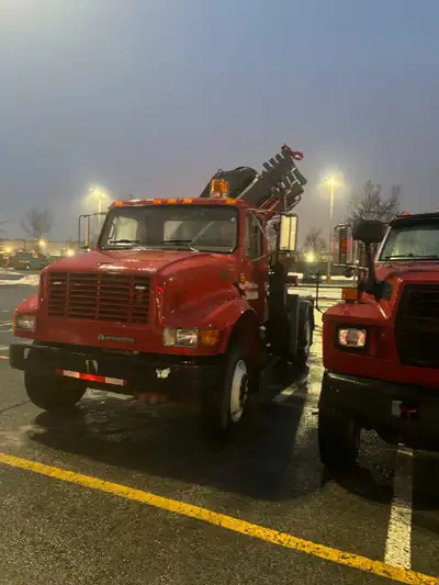 Recherche personne à pension pour conduire un poids lourds. Classe 3 obligatoire. Camion automatique...