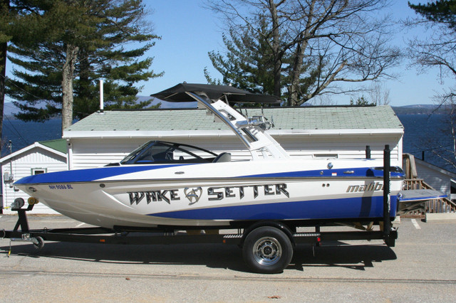 High end Wake-surf boat for rent - Lowest pricing available in Powerboats & Motorboats in Edmonton - Image 3