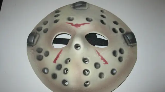 Masque - 1 in Hobbies & Crafts in Québec City - Image 11
