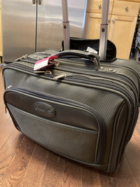 Business carry-on bag