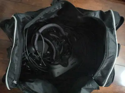 Valve Index Headset + Base station, View more