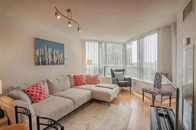 Yonge & Finch Condo – 1+1 Bed, 1 Bath, 1 Parking – By Subway