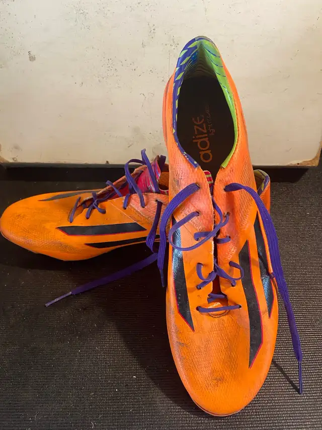 Adidas soccer cleats in Soccer in Markham / York Region - Image 5