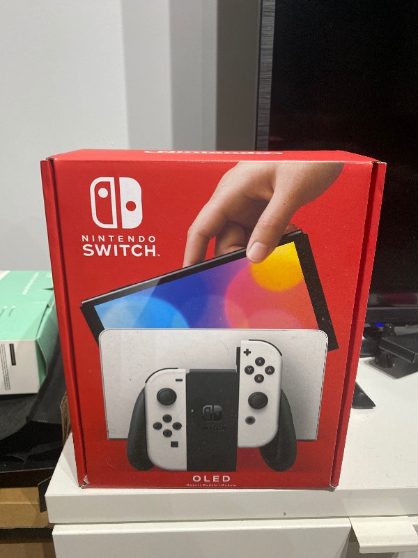 NINTENDO SWITCH OLED + Pro Controller + Metroid Dread Nintendo Switch