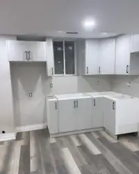ASSEMBLED KITCHEN CABINETS AND DOORS
