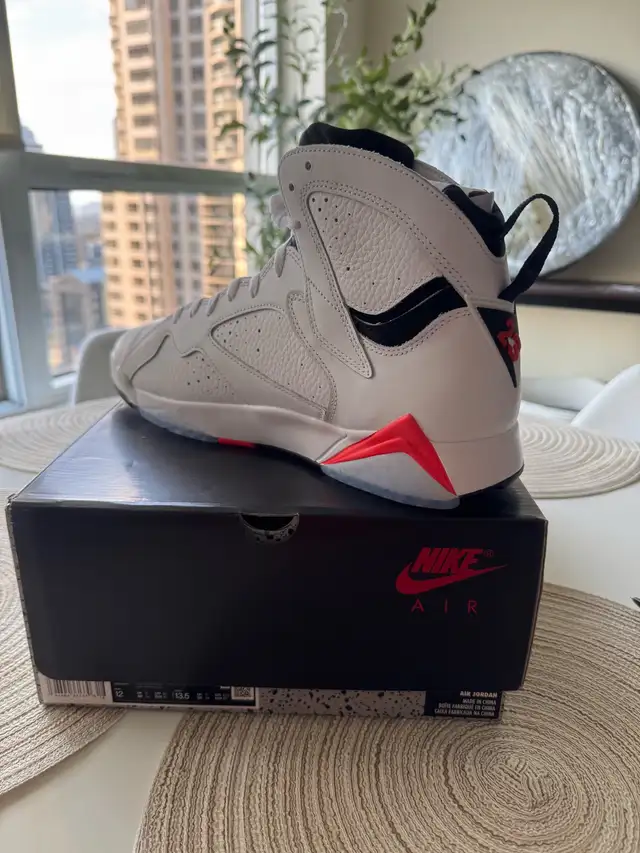 JORDAN 7 RETRO in Men's Shoes in Mississauga / Peel Region - Image 6