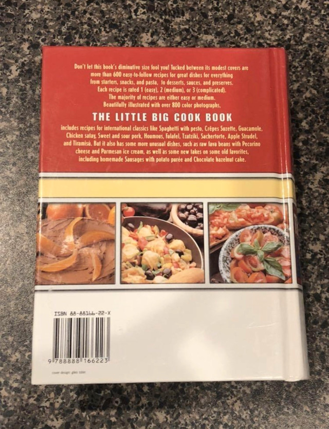 Great recipe book, over 600 easy recipes! dans Autre  à Calgary - Image 2