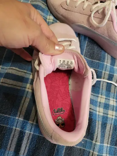 Puma shoes size 3 to small for my daughter asking $15