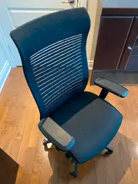 Chaise ergonomique Loover