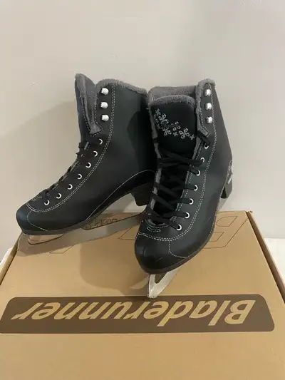 Bladerunner Aurora Skates - Size 7, View more