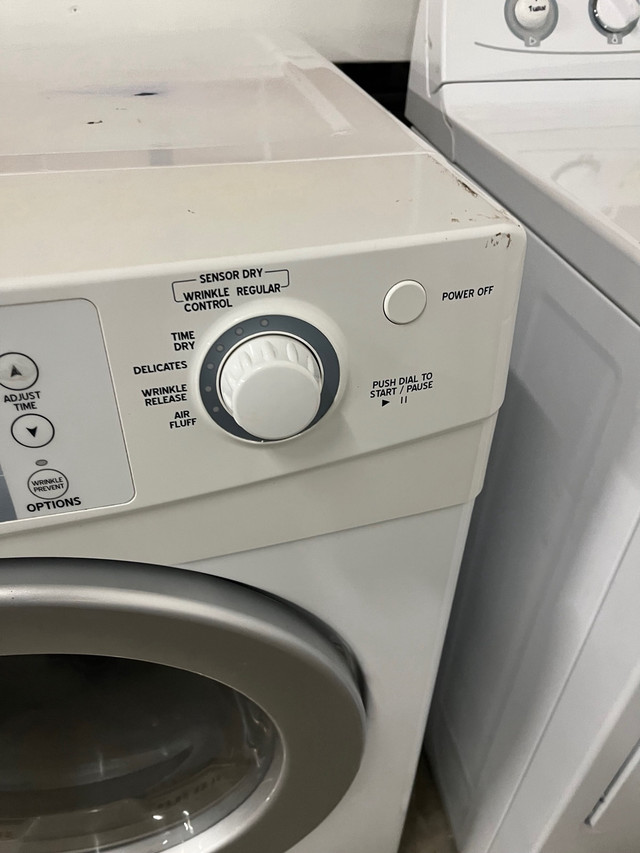 Inglis white front load dryer electric  in Washers & Dryers in Stratford - Image 2