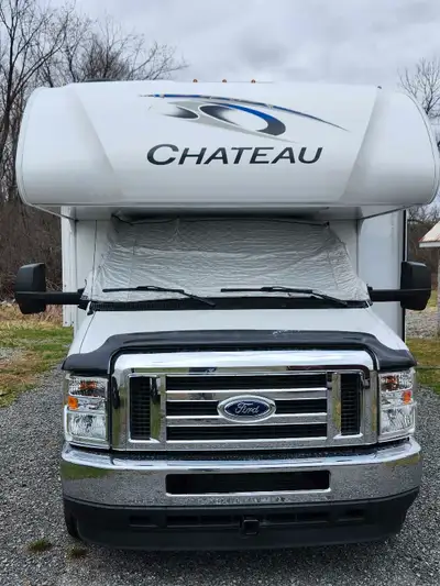 1 Owner never rented, Well maintained 7.3 LTR V8 Gas Bal. Ext. Warrenty Exp. Mar.31 2028 Queen Bed M...