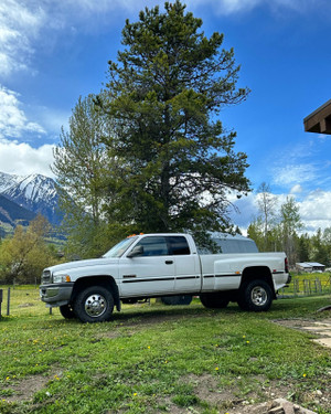 1998 Dodge Ram 3500 Larimie 