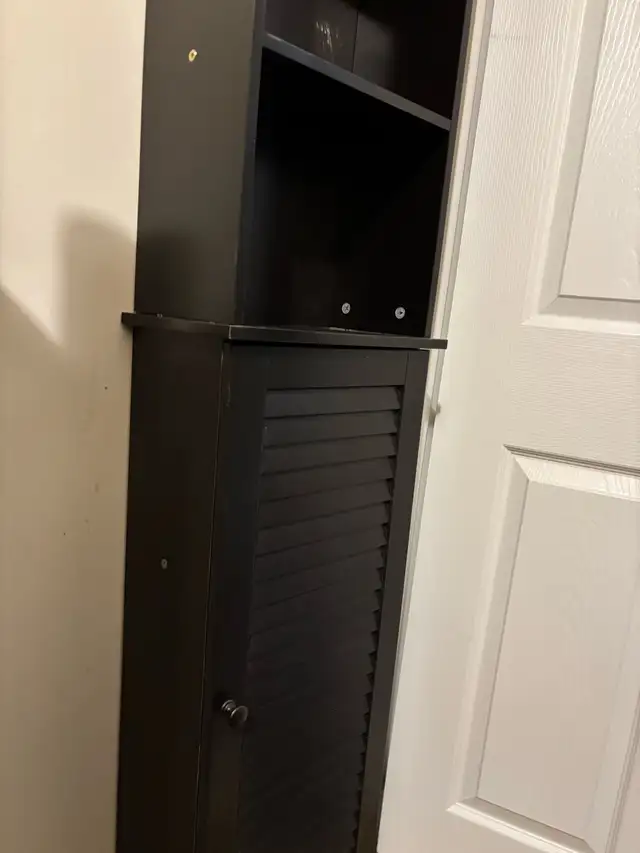 Brown Wooden Storage Cabinet with Shelves in Bookcases & Shelving Units in Oakville / Halton Region - Image 11