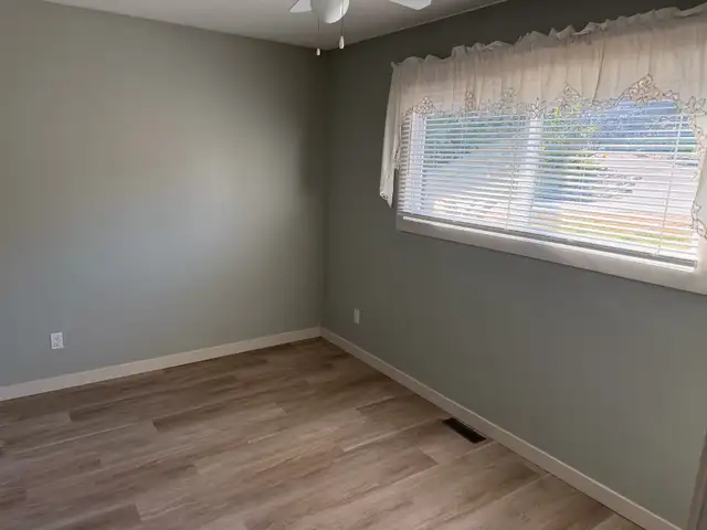Nice house for rent in Peachland BC in Long Term Rentals in Kelowna - Image 4