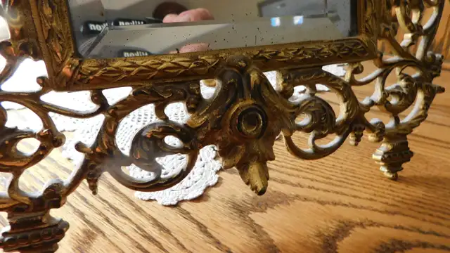 Antique Victorian Brass Beveled Dresser Mirror in Home Décor & Accents in Lethbridge - Image 6