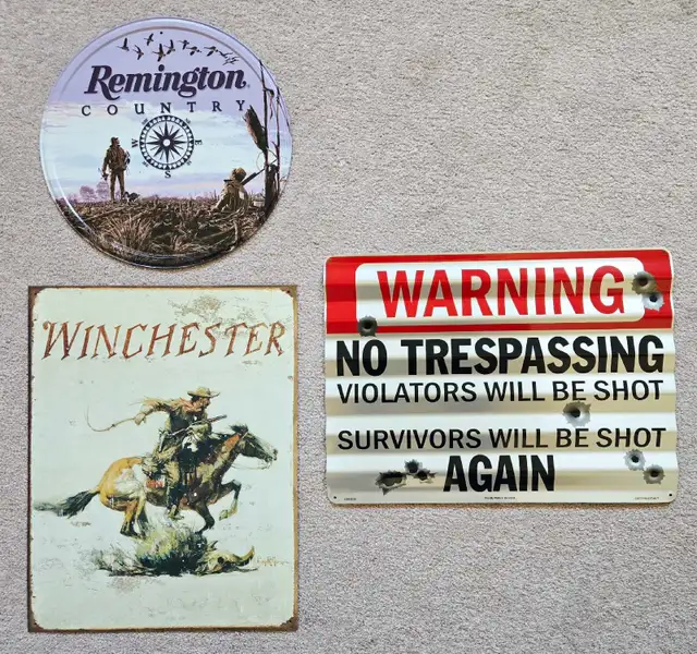 Unique Metal Signs  in Arts & Collectibles in Edmonton - Image 2