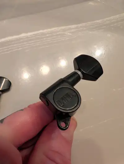 LTD Branded tuning keys, 6 in-line for electric guitar, black, View more