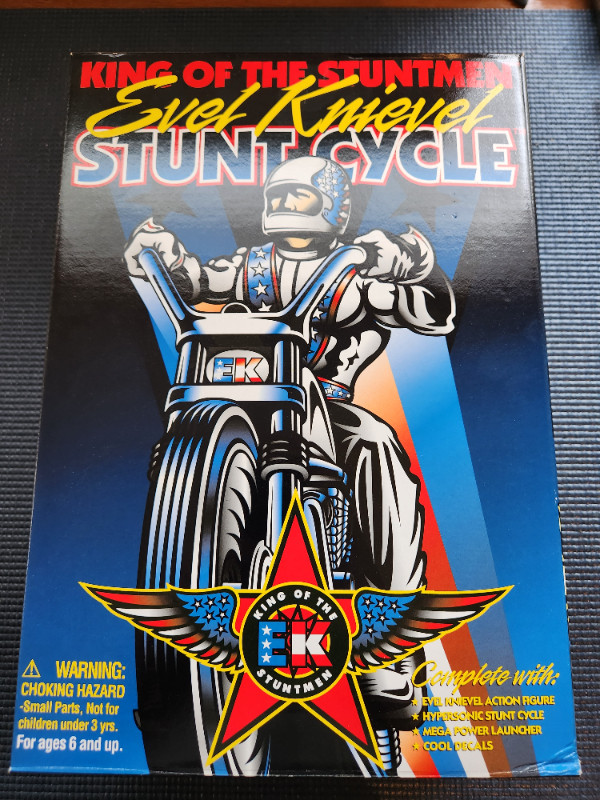 VINTAGE 1998  EVEL KNEIVEL STUNT CYCLE PLAYING MANTIS in Arts & Collectibles in Pembroke