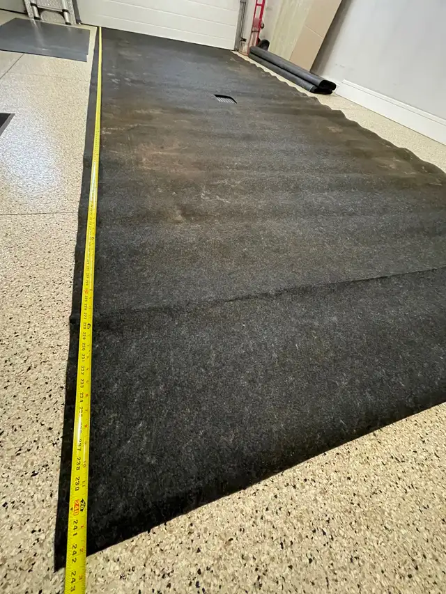 Non slip waterproof carpet garage floor car mat in Other in Red Deer - Image 2