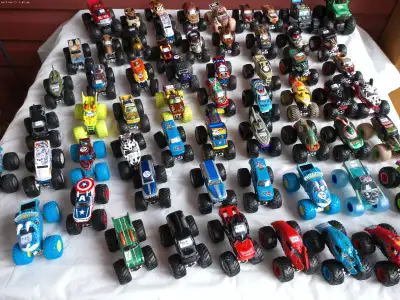 LARGE COLLECTION OF COLLECTORS MONSTER TRUCKS SEE PHOTOS FOR INFO NOT SELLING AS A LOT $10 EACH AD V...