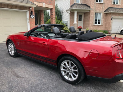 2011 Ford Mustang Convertible Pony V6 