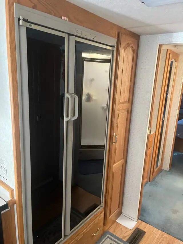 1996 Newmar Mountain Aire 40 ft. motorhome in RVs & Motorhomes in Grande Prairie - Image 8