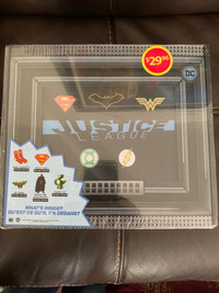 Collectible DC WB Justice League Loot Box Gift Set. New