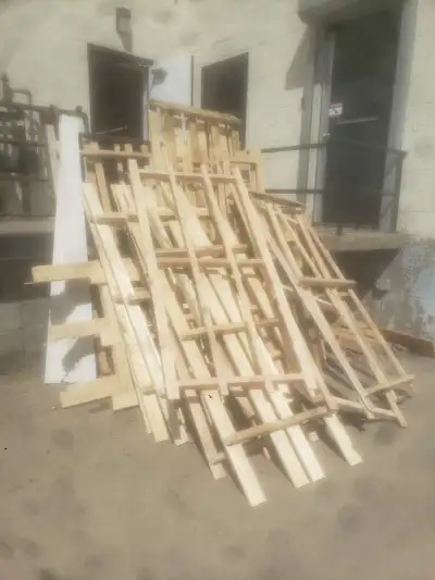 free pallets and materials, View more