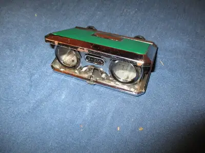 Made in Japan, this piece is in very good condition & probably dates to 1940s. There is some wear on...