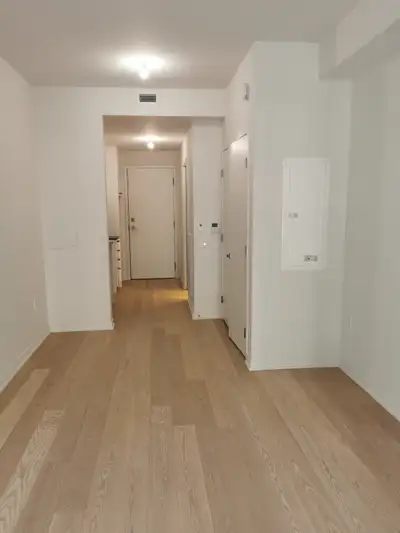 Modern Studio for Rent – Griffintown, Montreal – $1400/month