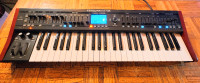 Behringer DM 12 Polyphonic Synthesizer