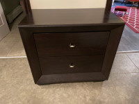 Wood accent table with drawers