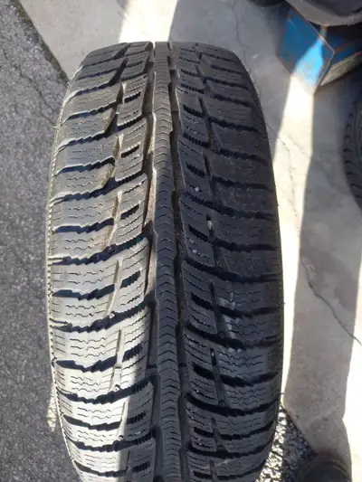 2 pneu hiver bf goodrich ksi 225-45-r17 bon pour 2 hiver 160$ les 2 514|452|9727